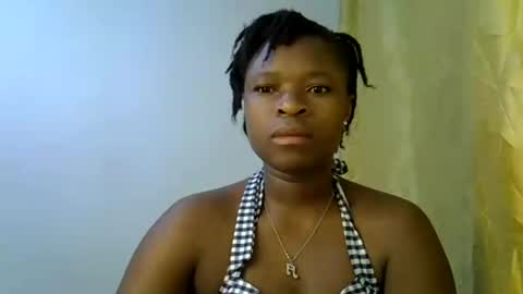 holy_ebony online show from June 15, 3:29 am