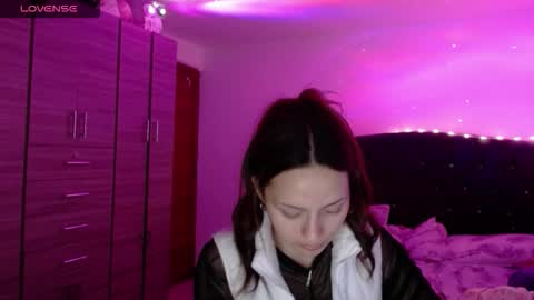 Juli online show from September 18, 2:54 am