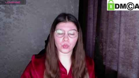 Welcome guys  Pleasure to see you all here  My name is MichaelaTip menu is active Private is open  online show from March 2, 5:52 am