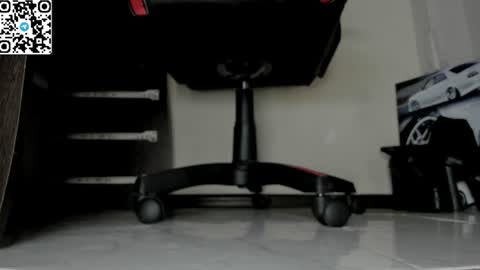 holy_mistresss online show from July 25, 9:27 am