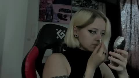 holy_mistresss online show from July 6, 7:24 am