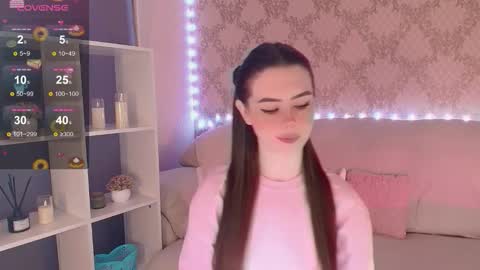 Mia online show from March 2, 4:01 am