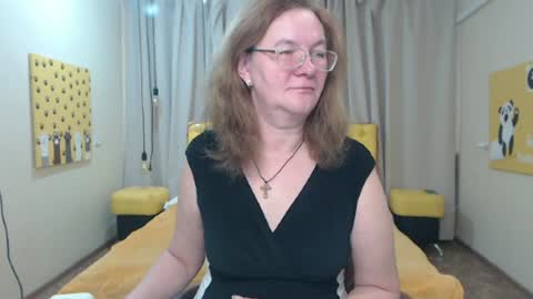 holymilfa online show from April 29, 7:22 am