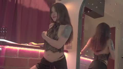 honeeeey_ online show from July 21, 11:38 pm