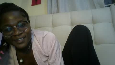 Honevey online show from March 31, 7:03 pm