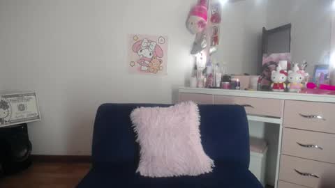 emyy online show from April 28, 8:57 pm