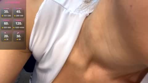 Nikki  online show from October 20, 7:33 am