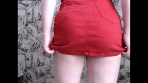 Snapshot of honey_mood chatting on March 4, 7:19 am Lina online show from March 4, 7:19 am