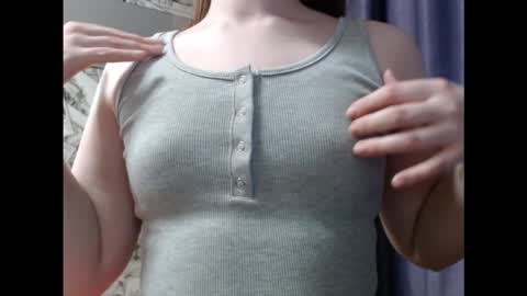 Snapshot of honey_mood chatting on October 18, 12:41 pm Lina online show from October 18, 12:41 pm