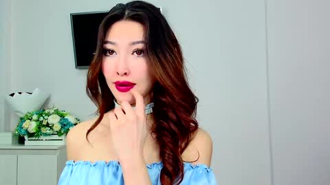 yani  online show from January 21, 6:55 pm