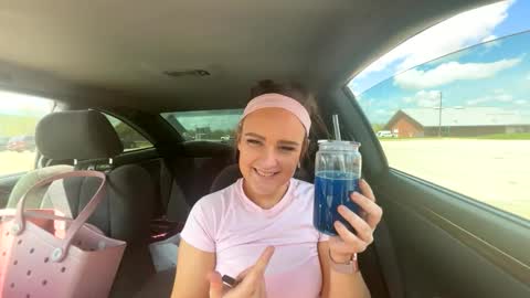 HoneyDrippinBunny online show from April 23, 4:42 pm