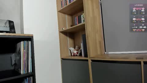 Sofia independent model online show from February 18, 11:53 am