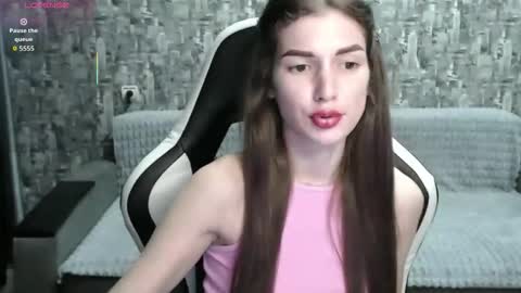 Snapshot of honeyynancyy chatting on October 16, 1:47 pm Nancy online show from October 16, 1:47 pm