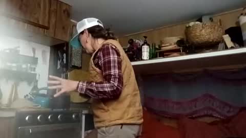 hoodoou online show from February 1, 1:26 am