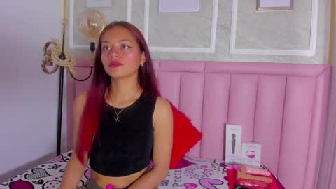 holly online show from February 5, 10:02 pm