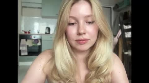 Snapshot of horney_audrey chatting on October 7, 2:49 am Audrey online show from October 7, 2:49 am