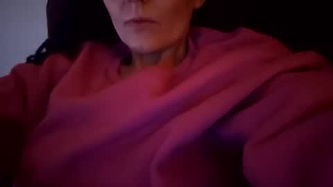 horneymomnextdoor online show from March 9, 3:42 am