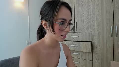 Snapshot of horny_adiction chatting on September 30, 4:01 pm horny_adiction online show from September 30, 4:01 pm