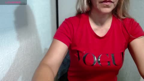 Snapshot of horny_and_daring chatting on January 1, 2:09 pm horny and daring online show from January 1, 2:09 pm