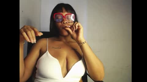 horny_ebonygirl_ online show from April 30, 10:20 am