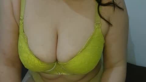 Snapshot of horny_emily1 chatting on September 27, 5:53 pm call me emily online show from September 27, 5:53 pm