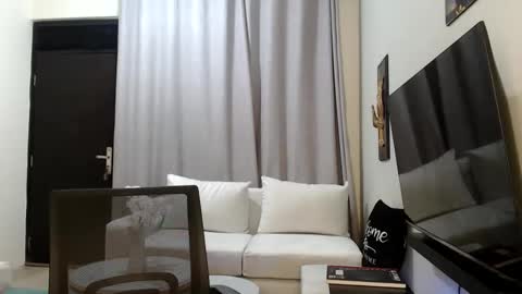 horny_princcess online show from April 24, 5:27 pm