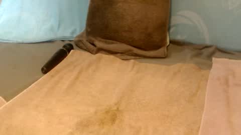 hornywife49 online show from April 29, 10:07 am