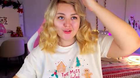 HornyCakee online show from December 15, 10:42 am