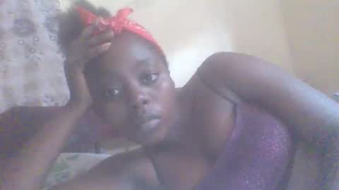 Snapshot of hornygal001 chatting on February 14, 8:31 am hornygal001 online show from February 14, 8:31 am