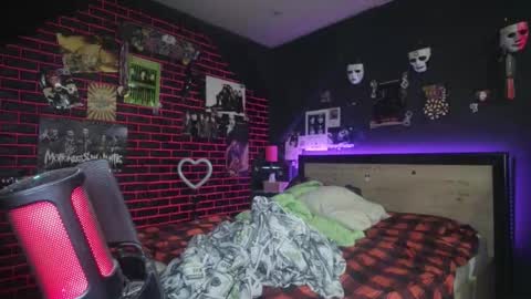 Messalina Horror online show from December 5, 9:21 am