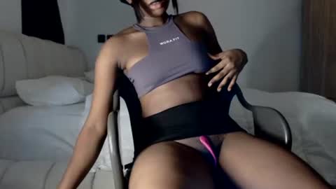 sonia  mis choco online show from November 18, 6:25 am