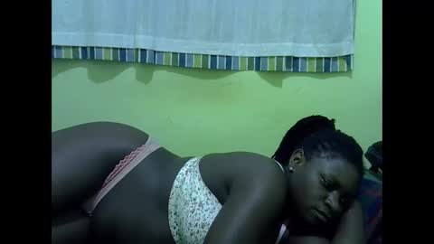 hot_girlly online show from March 7, 6:26 pm