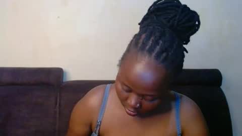 Linah online show from November 17, 5:52 am