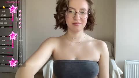 Lina online show from February 7, 8:55 am