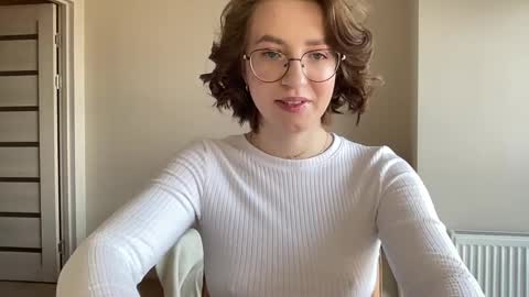 Lina online show from January 2, 8:06 am