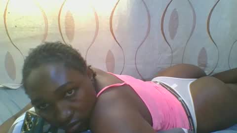 Snapshot of hot_masha chatting on February 24, 5:52 am hot_masha online show from February 24, 5:52 am