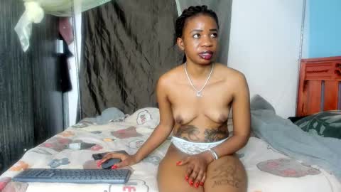 Roxanna aka Roxie online show from October 9, 8:46 pm