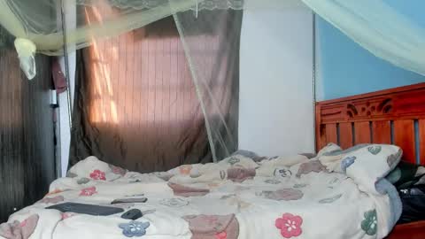 Roxanna aka Roxie online show from October 2, 4:06 am