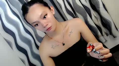 Snapshot of hot_n_spicy69 chatting on February 19, 6:44 am SWEET AGATHA online show from February 19, 6:44 am