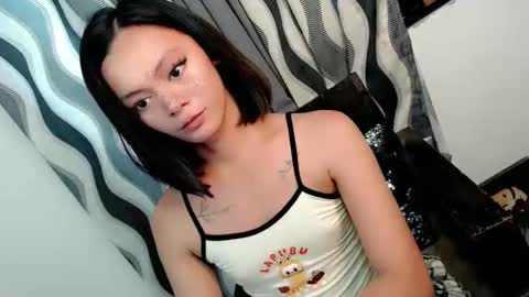 Snapshot of hot_n_spicy69 chatting on February 26, 4:52 am SWEET AGATHA online show from February 26, 4:52 am