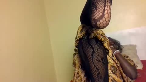 hot_pussy_ebony online show from October 29, 6:10 pm