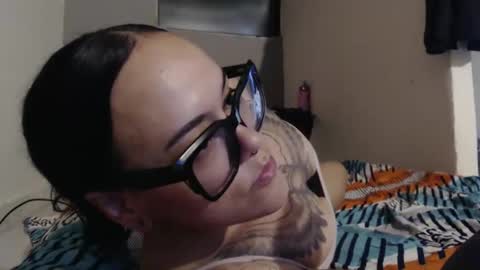 Hot and PowerHOPE U MISS ME online show from January 14, 3:00 am