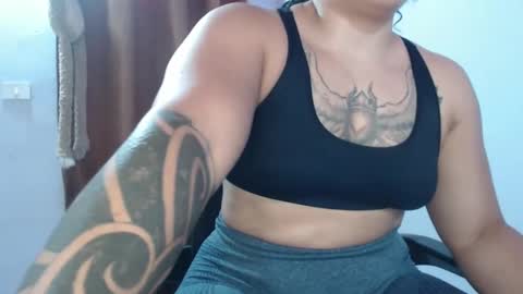 Snapshot of hotandpower10 chatting on January 22, 2:26 am Hot and PowerHOPE U MISS ME online show from January 22, 2:26 am