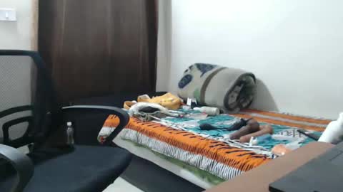 Snapshot of hotandpower10 chatting on December 13, 4:33 am Hot and PowerHOPE U MISS ME online show from December 13, 4:33 am