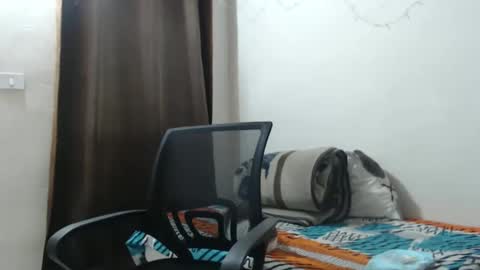 Snapshot of hotandpower10 chatting on December 7, 12:08 am Hot and PowerHOPE U MISS ME online show from December 7, 12:08 am