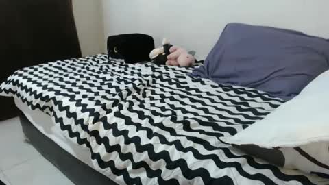 Snapshot of hotandpower10 chatting on December 3, 1:06 am Hot and PowerHOPE U MISS ME online show from December 3, 1:06 am