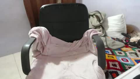 Snapshot of hotandpower10 chatting on October 2, 4:17 am Hot and PowerHOPE U MISS ME online show from October 2, 4:17 am