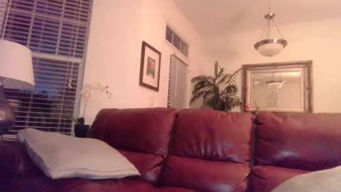 Snapshot of hotblondemilf1962 chatting on January 28, 11:28 pm hotblondemilf1962 online show from January 28, 11:28 pm