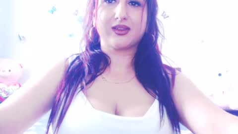 hotboobsmaya online show from July 17, 9:35 am