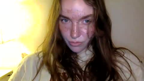 effy online show from March 5, 10:49 pm